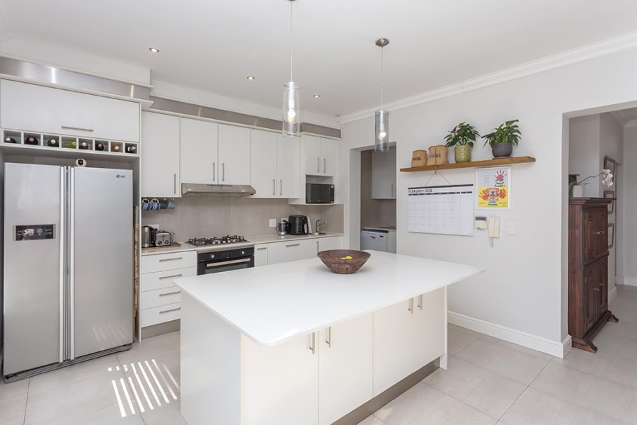 2 Bedroom Property for Sale in Parklands North Western Cape